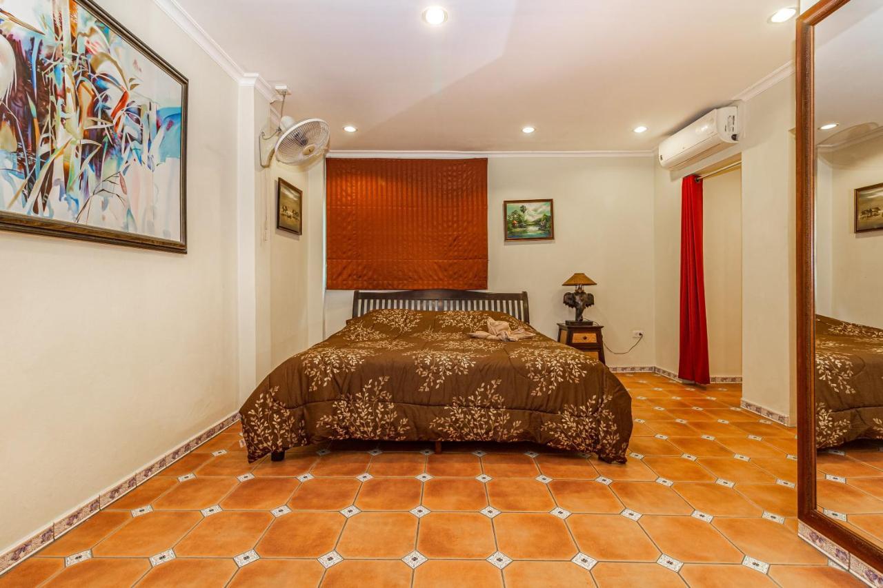 VIEWBOR VILLA - PATTAYA HOLIDAY HOUSE WALKING STREET 4 bedrooms Buitenkant foto